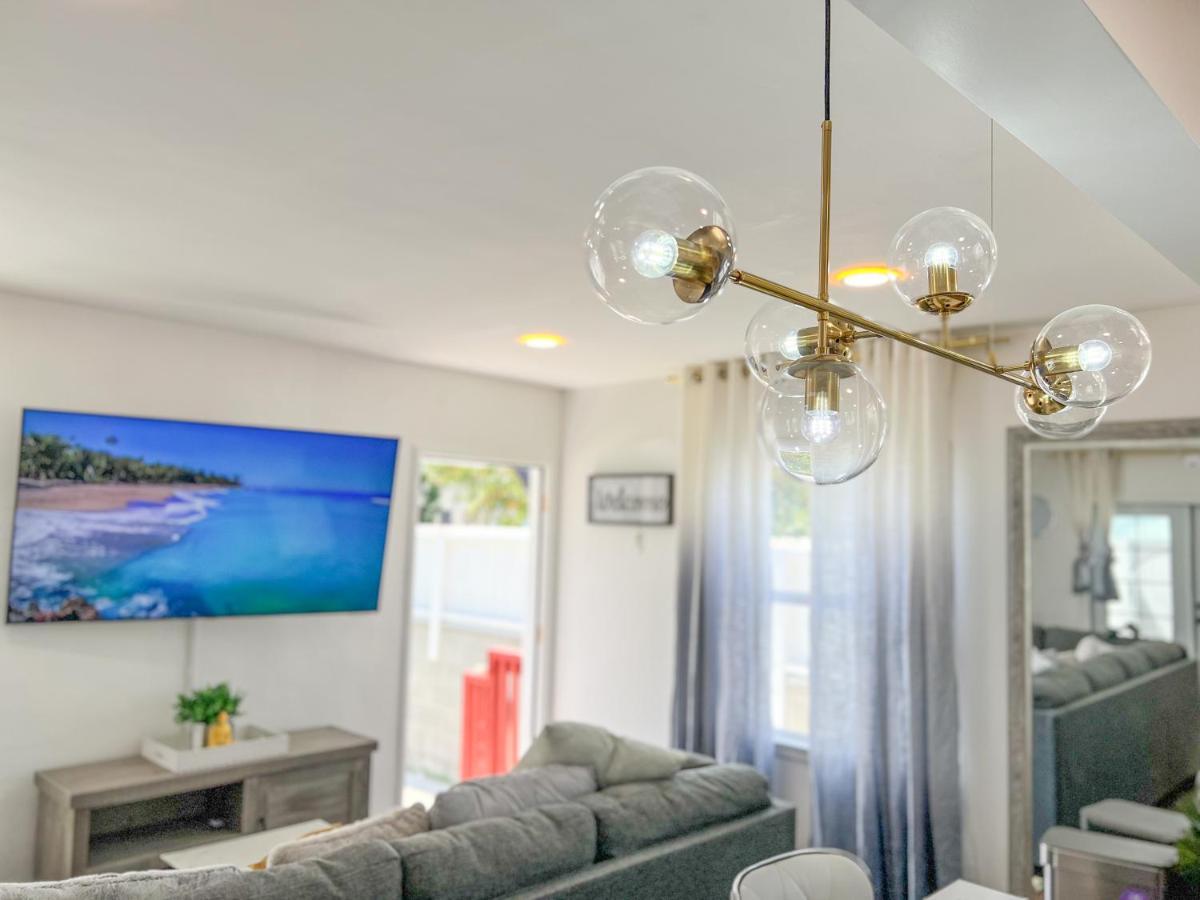 Luxury Villa With Hot Tub! Walk To Beach & Bars ロングビーチ エクステリア 写真
