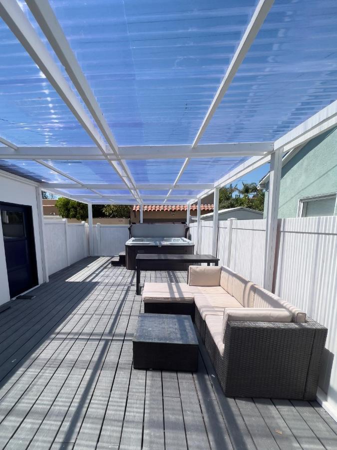 Luxury Villa With Hot Tub! Walk To Beach & Bars ロングビーチ エクステリア 写真